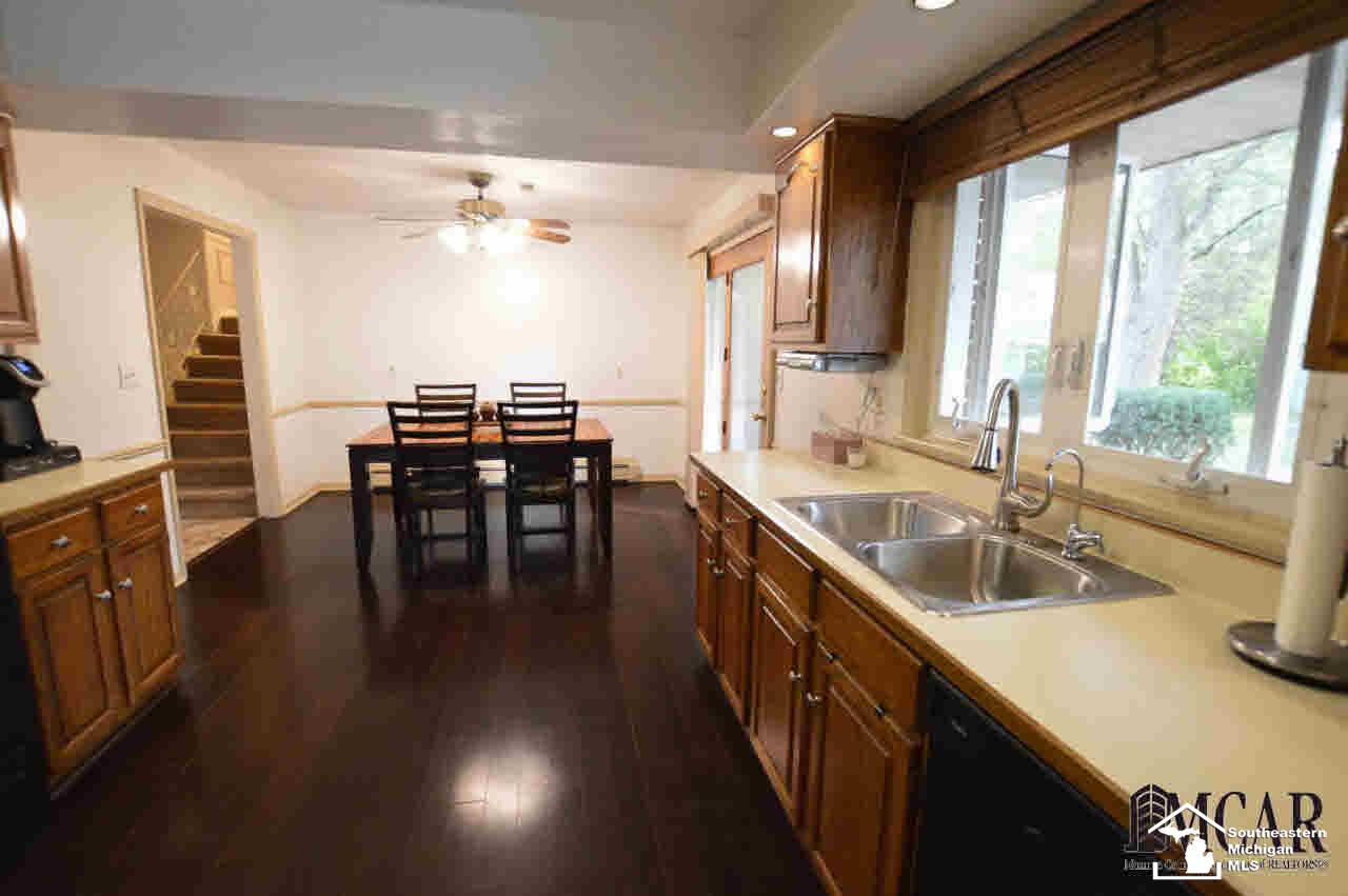 4479 St Anthony Road Temperance, MI 48182 - Photo 4 of 27