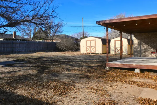 $230,000 | 302 North MacKenzie Avenue, Stinnett, TX 79083