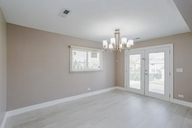 $3,100 | 720 Durham Lane, Hoffman Estates, IL 60169