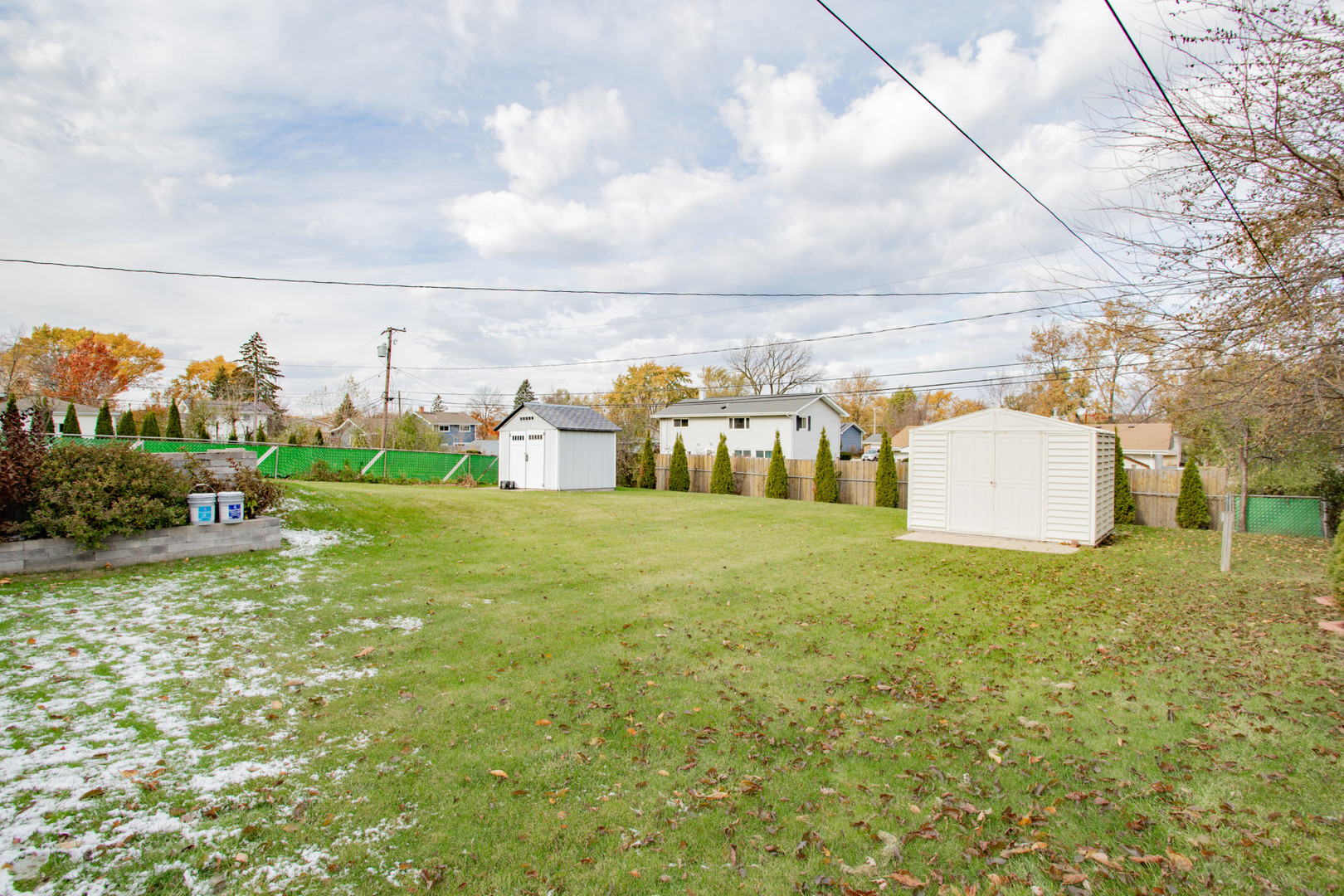 720 Durham Lane Hoffman Estates, IL 60169 - Photo 29 of 32 a view of a garden