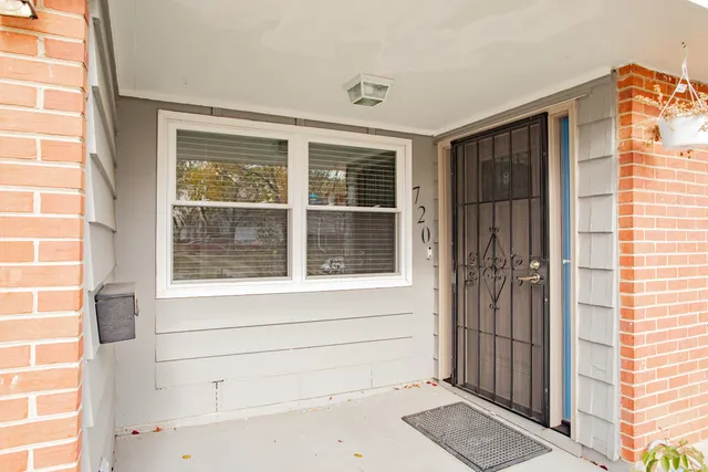 $3,100 | 720 Durham Lane, Hoffman Estates, IL 60169