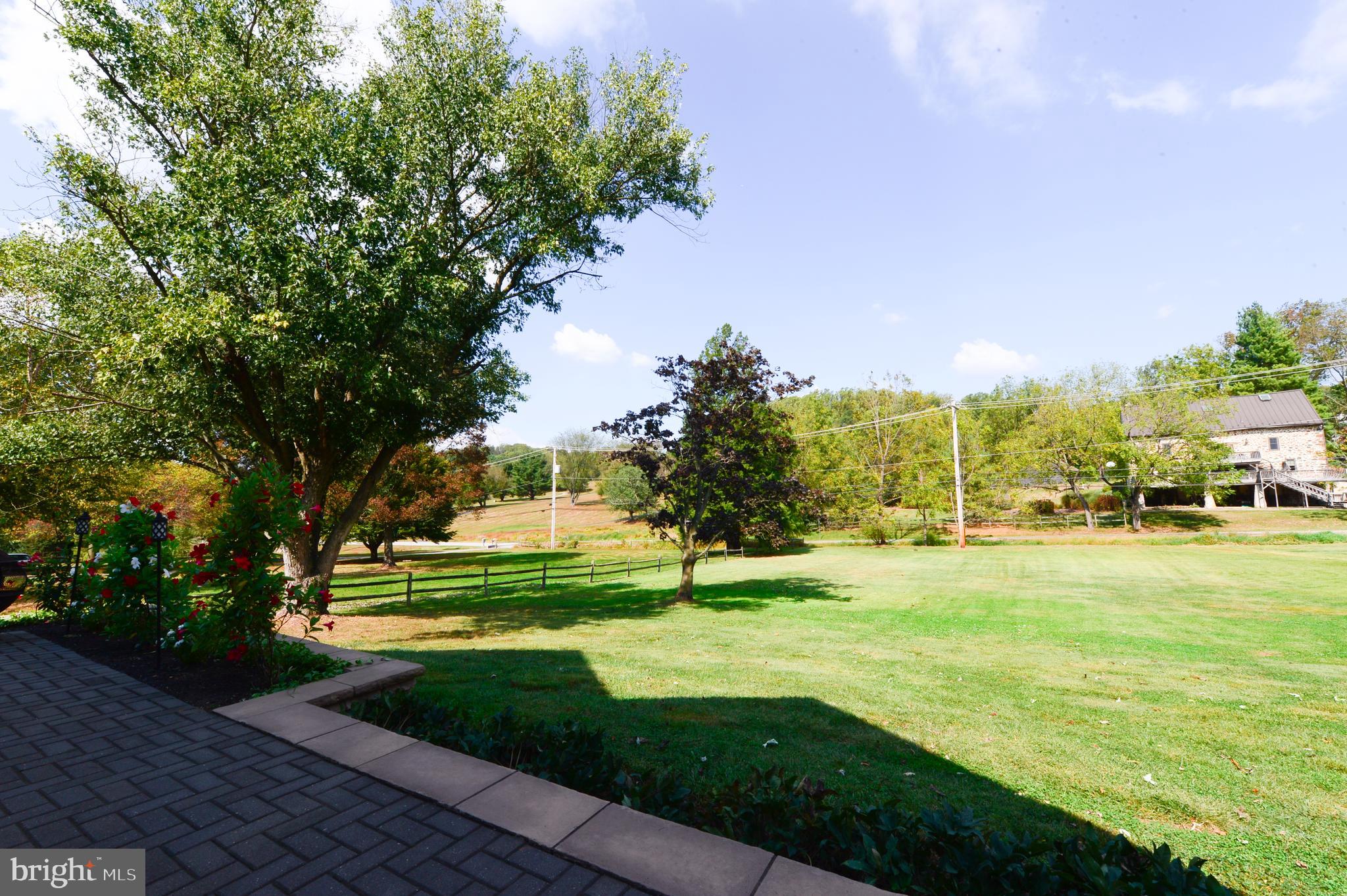 867 Frank Road West Chester, PA 19380 - Photo 2 of 42 Gallery Image 2