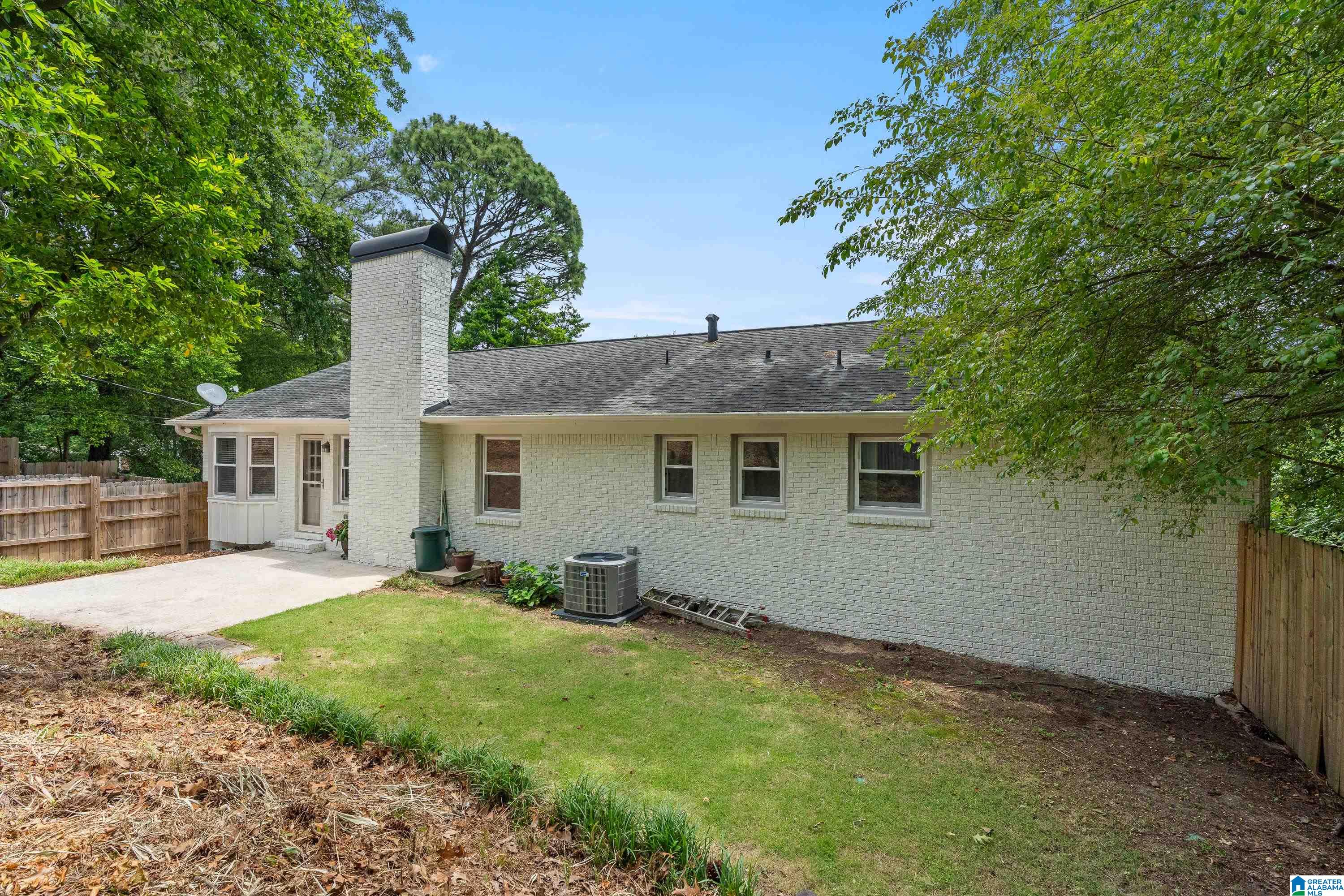 1416 Round Hill Road Birmingham, AL 35216 - Photo 32 of 35
