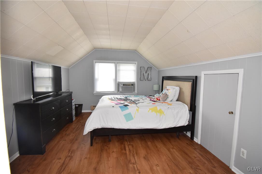 41 East Lawn Road Nazareth, PA 18064 - Photo 23 of 33 second floor bedroom