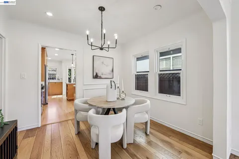 $1,095,000 | 1211 Court Street, Alameda, CA 94501