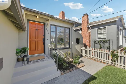 $1,095,000 | 1211 Court Street, Alameda, CA 94501