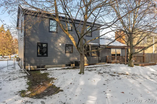 $495,000 | 1830 Lockmere Drive Southeast, Kentwood, MI 49508