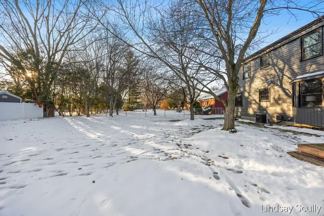 $495,000 | 1830 Lockmere Drive Southeast, Kentwood, MI 49508