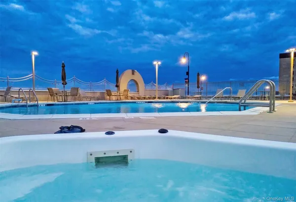 $36,000 | 360 Shore Road, Unit 9C, Long Beach, NY 11561