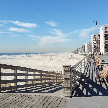 $36,000 | 360 Shore Road, Unit 9C, Long Beach, NY 11561
