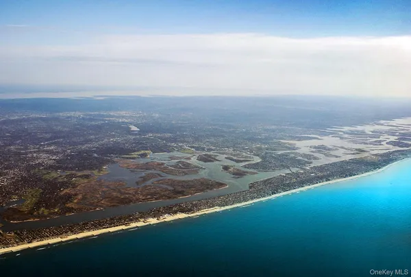 $36,000 | 360 Shore Road, Unit 9C, Long Beach, NY 11561