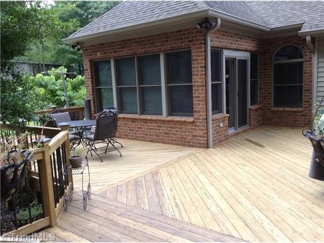 5970 Loop Road Clemmons, NC 27012 - Photo 12 of 16 Patio/Deck.