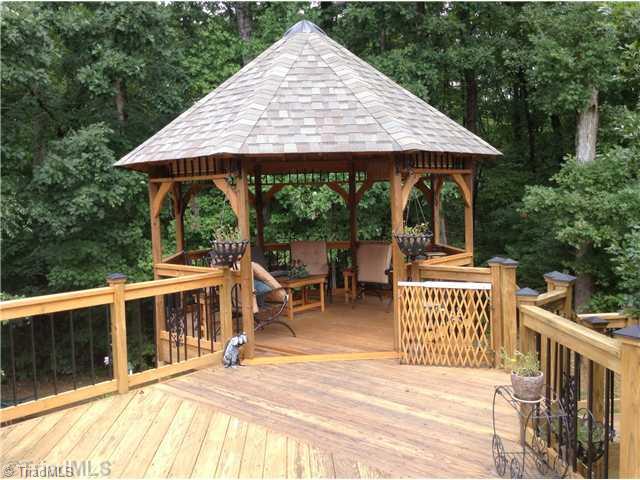 5970 Loop Road Clemmons, NC 27012 - Photo 13 of 16 Patio/Deck.