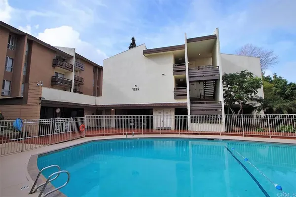 $2,000 | 1615 Hotel Circle South, San Diego, CA 92108