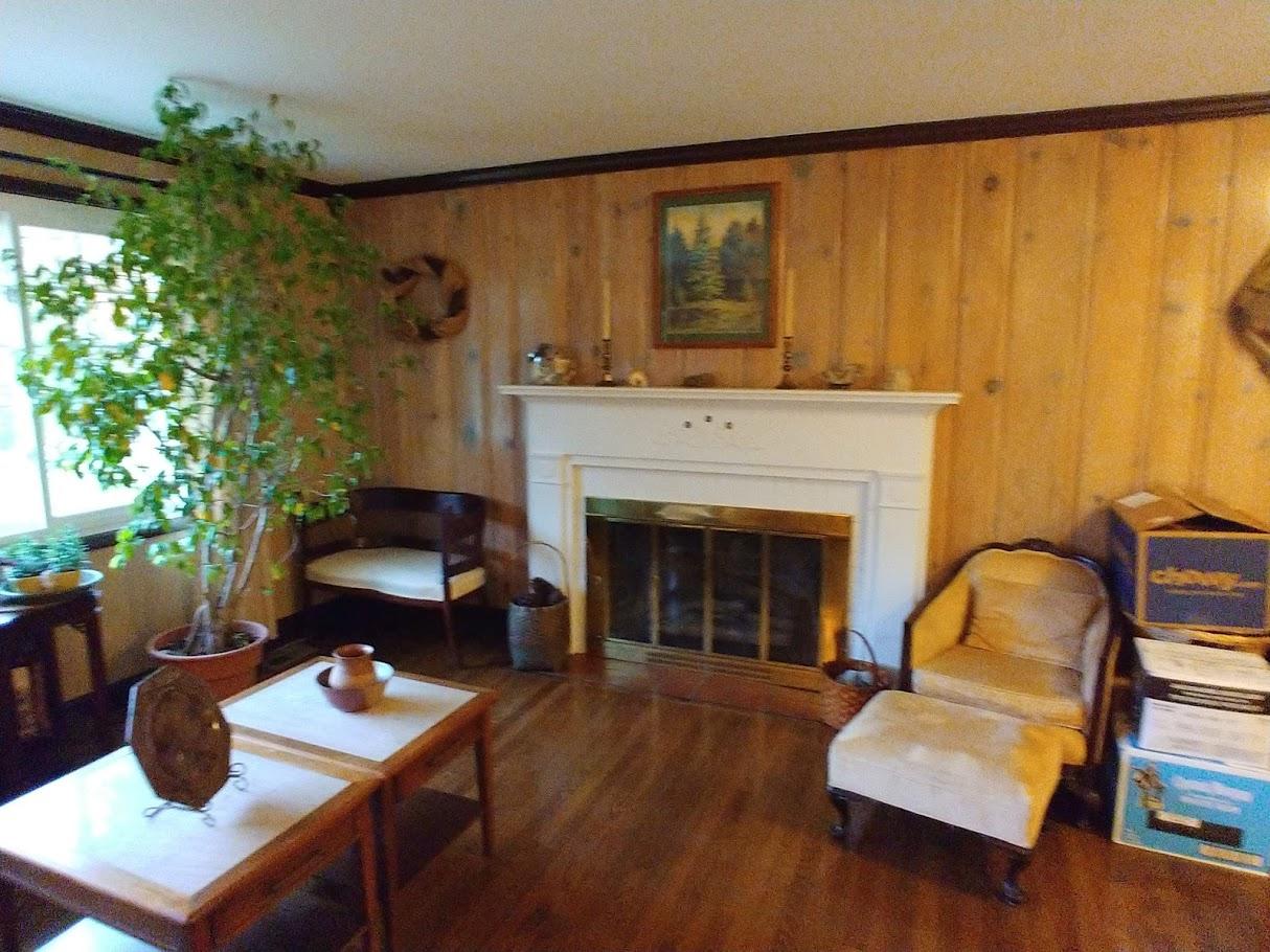 71 Dairy Pond Road Norris, TN 37828 - Photo 2 of 28 Living Room