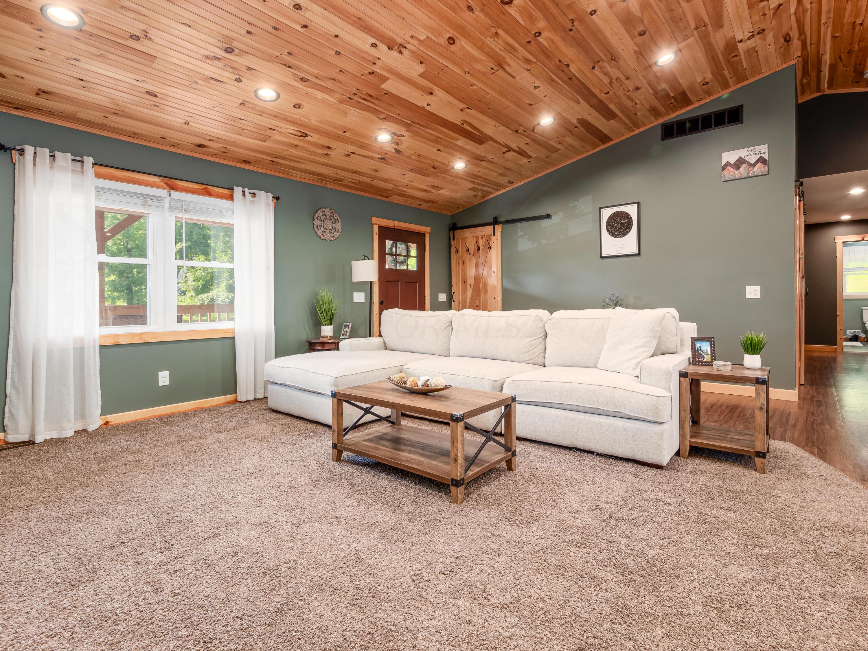 62063 Savage Road Cambridge, OH 43725 - Photo 11 of 49 14-z 62063 Savage017