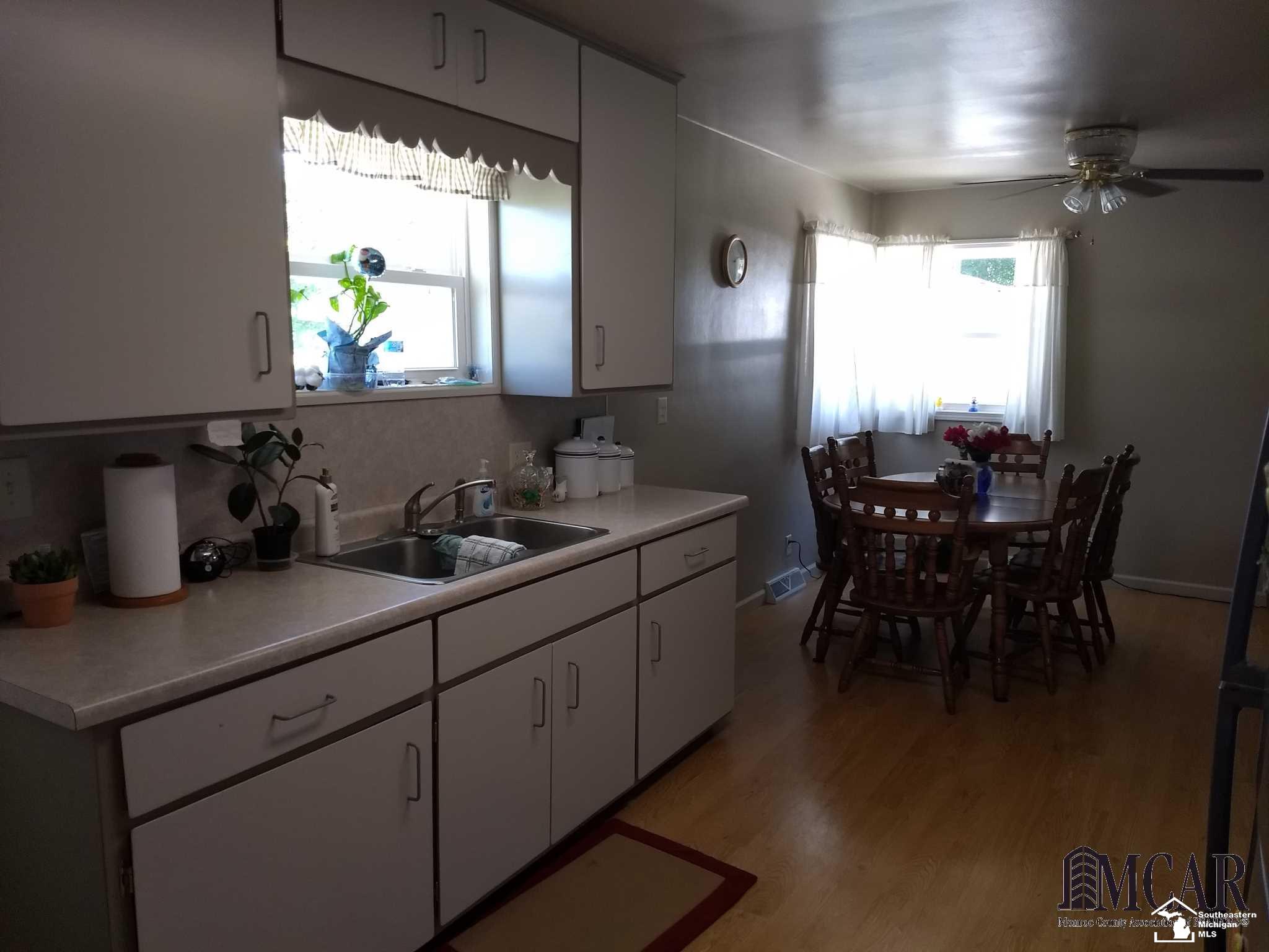4628 North Custer Road Monroe, MI 48162 - Photo 6 of 23