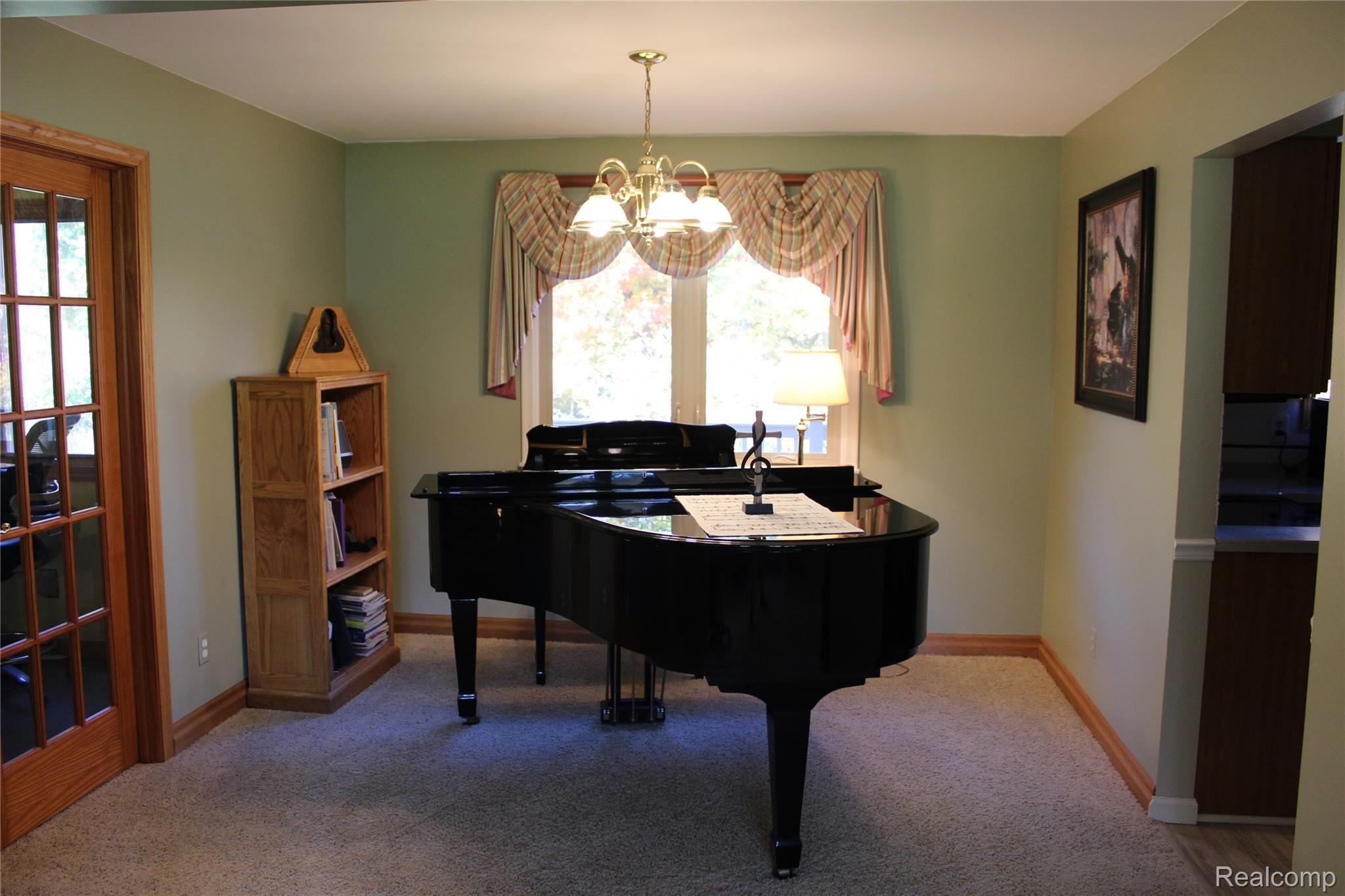 8509 Horton Road Goodrich, MI 48438 - Photo 8 of 53 IMG_1138.JPG