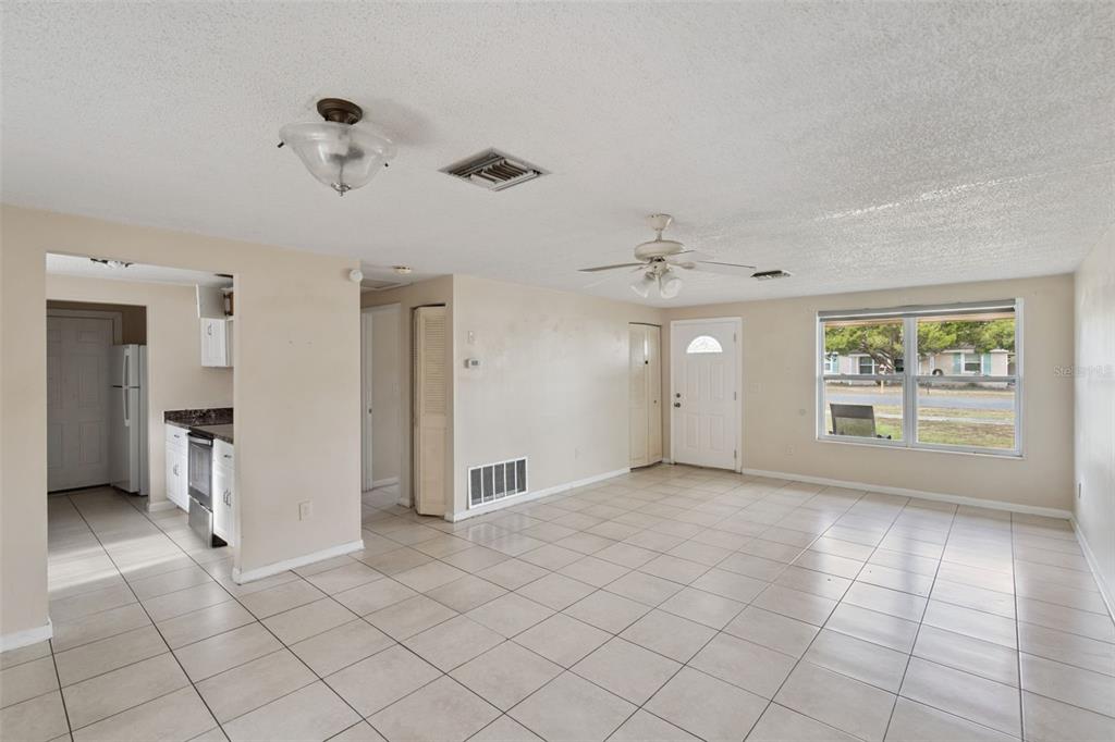 14323 Southwest 39th Ct Road Ocala, FL 34473 - Photo 3 of 19