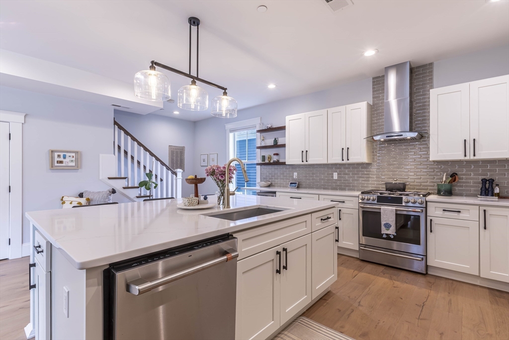 66 Fawndale Road, Unit 3 Boston, MA 02131 - Photo 11 of 35 Gallery Image 11