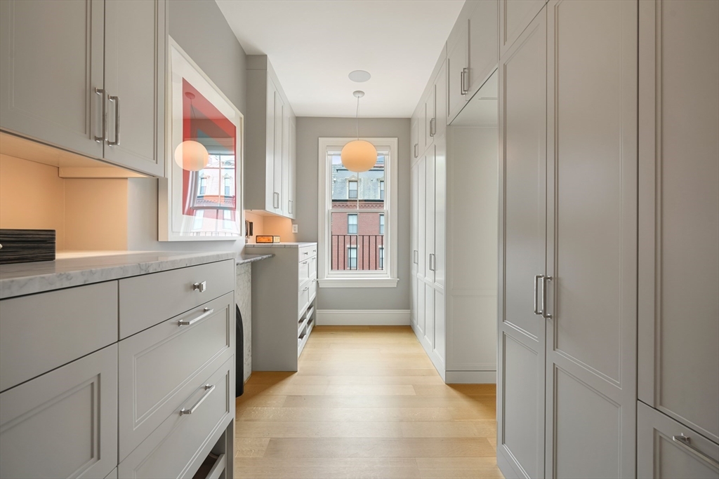 155 Warren Avenue Boston, MA 02116 - Photo 23 of 39