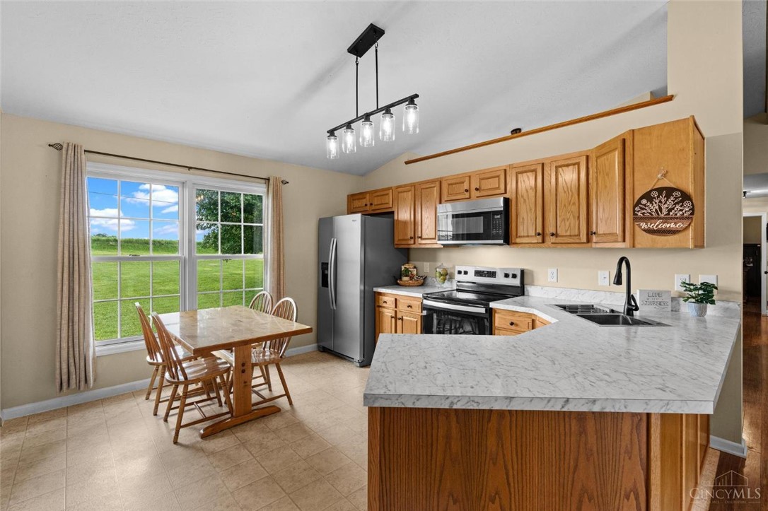 1685 Oglesbee Road Wilmington, OH 45177 - Photo 13 of 44