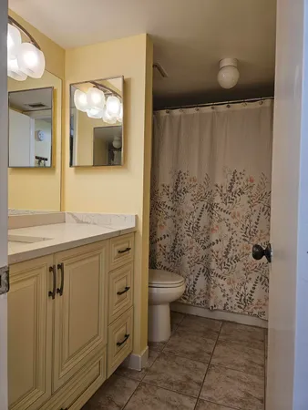 $1,800 | 6017 Coral Lake Drive, Unit 205, Margate, FL 33063
