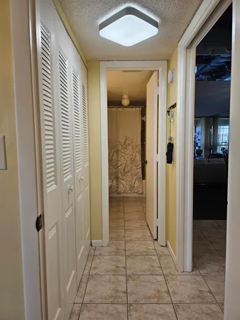 $1,800 | 6017 Coral Lake Drive, Unit 205, Margate, FL 33063
