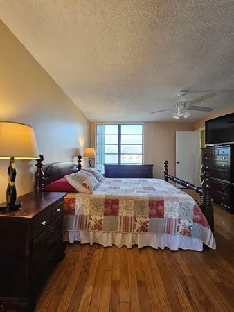 $1,800 | 6017 Coral Lake Drive, Unit 205, Margate, FL 33063