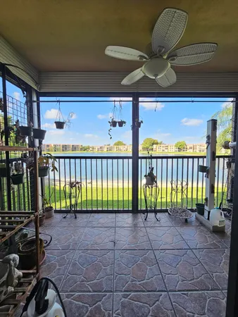 $1,800 | 6017 Coral Lake Drive, Unit 205, Margate, FL 33063