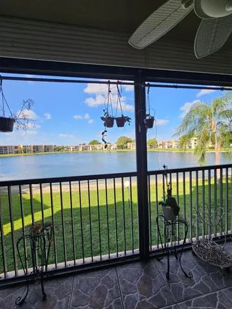 $1,800 | 6017 Coral Lake Drive, Unit 205, Margate, FL 33063