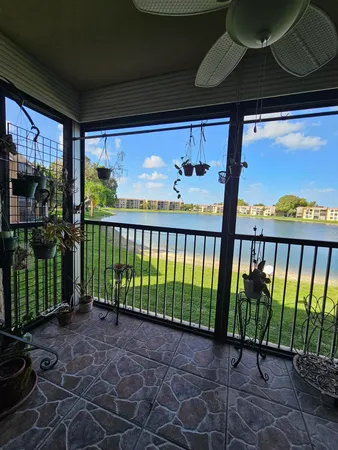 $1,800 | 6017 Coral Lake Drive, Unit 205, Margate, FL 33063