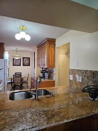 $1,800 | 6017 Coral Lake Drive, Unit 205, Margate, FL 33063