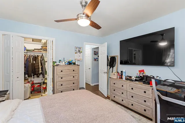 $499,000 | 26 Voorhis Place, Pompton Plains, NJ 07444