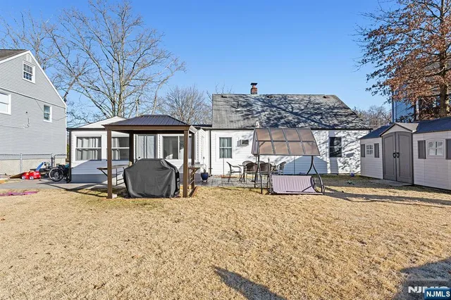 $499,000 | 26 Voorhis Place, Pompton Plains, NJ 07444