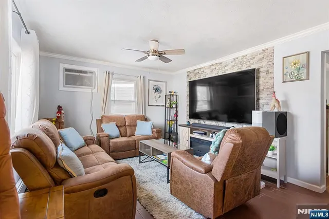 $499,000 | 26 Voorhis Place, Pompton Plains, NJ 07444