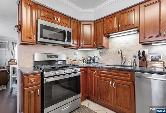 $499,000 | 26 Voorhis Place, Pompton Plains, NJ 07444