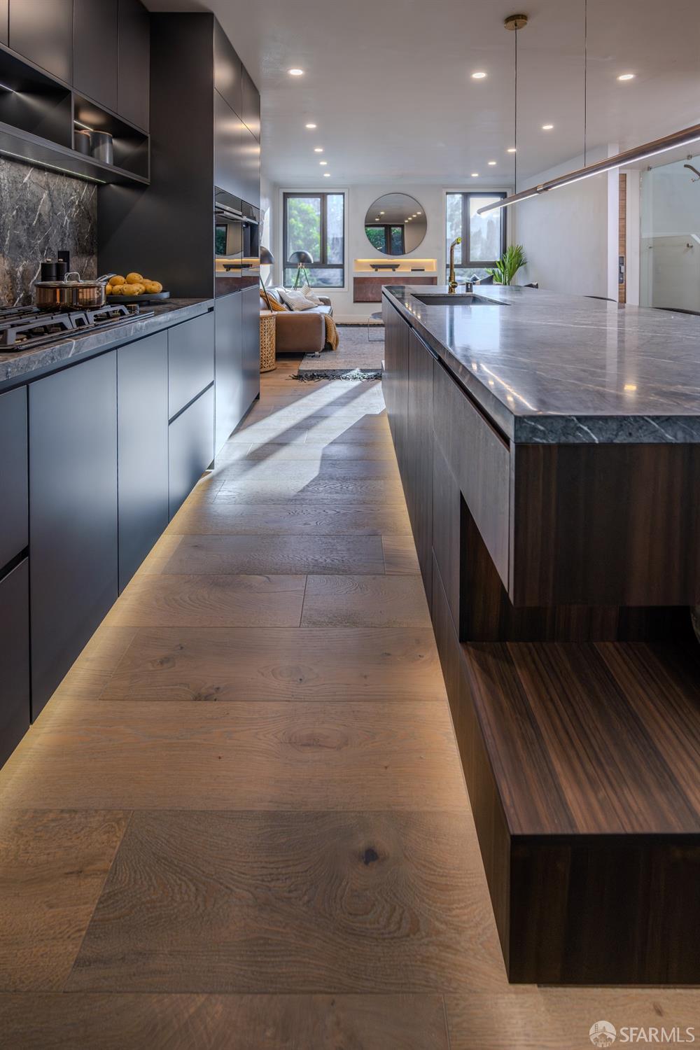 45 Turquoise Way San Francisco, CA 94131 - Photo 4 of 87