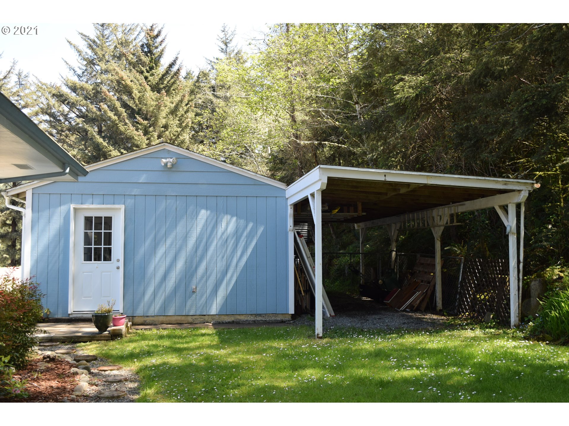 28679 Brooks Road Gold Beach, OR 97444 - Photo 28 of 30