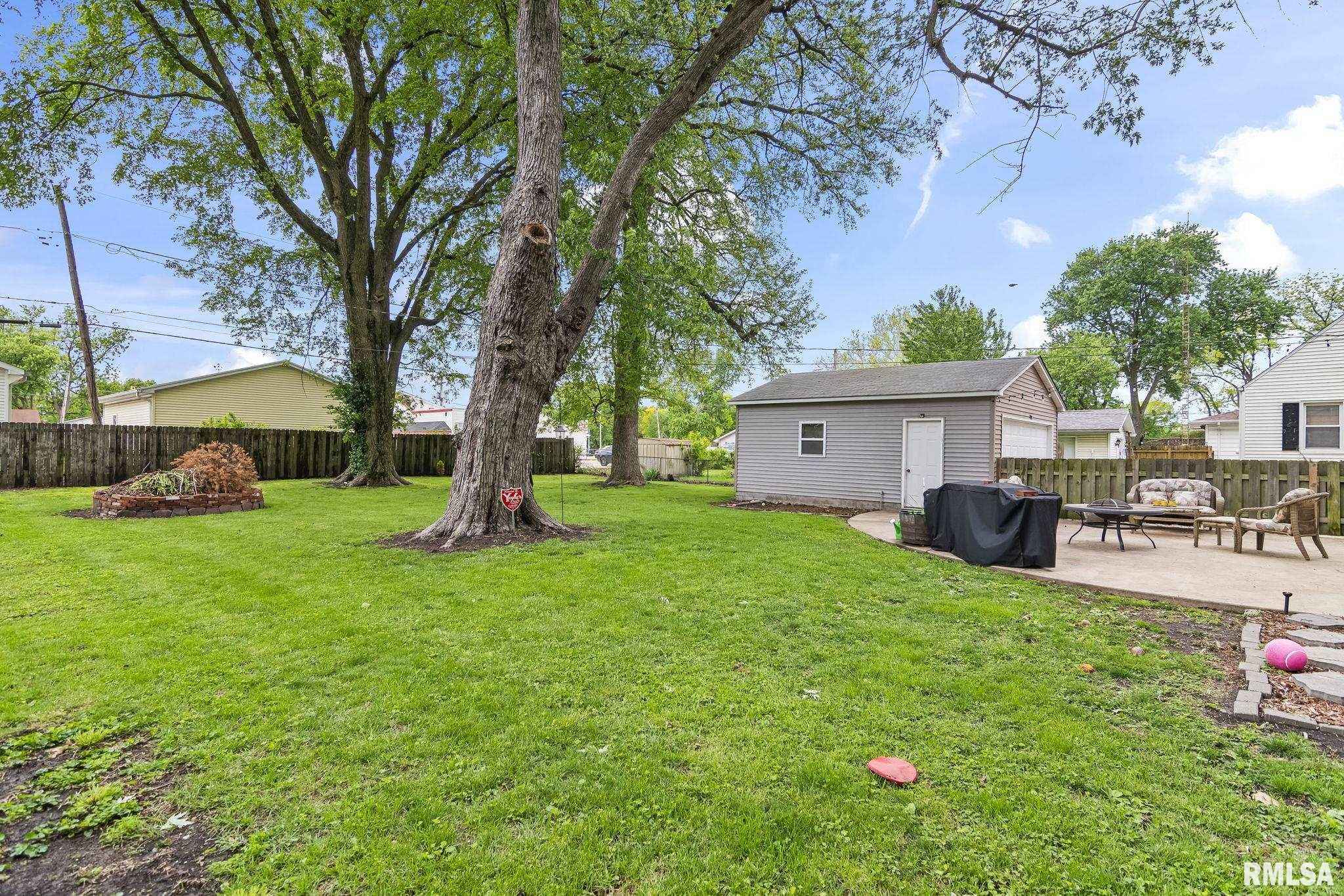 2132 Grandview Avenue Springfield, IL 62702 - Photo 27 of 32