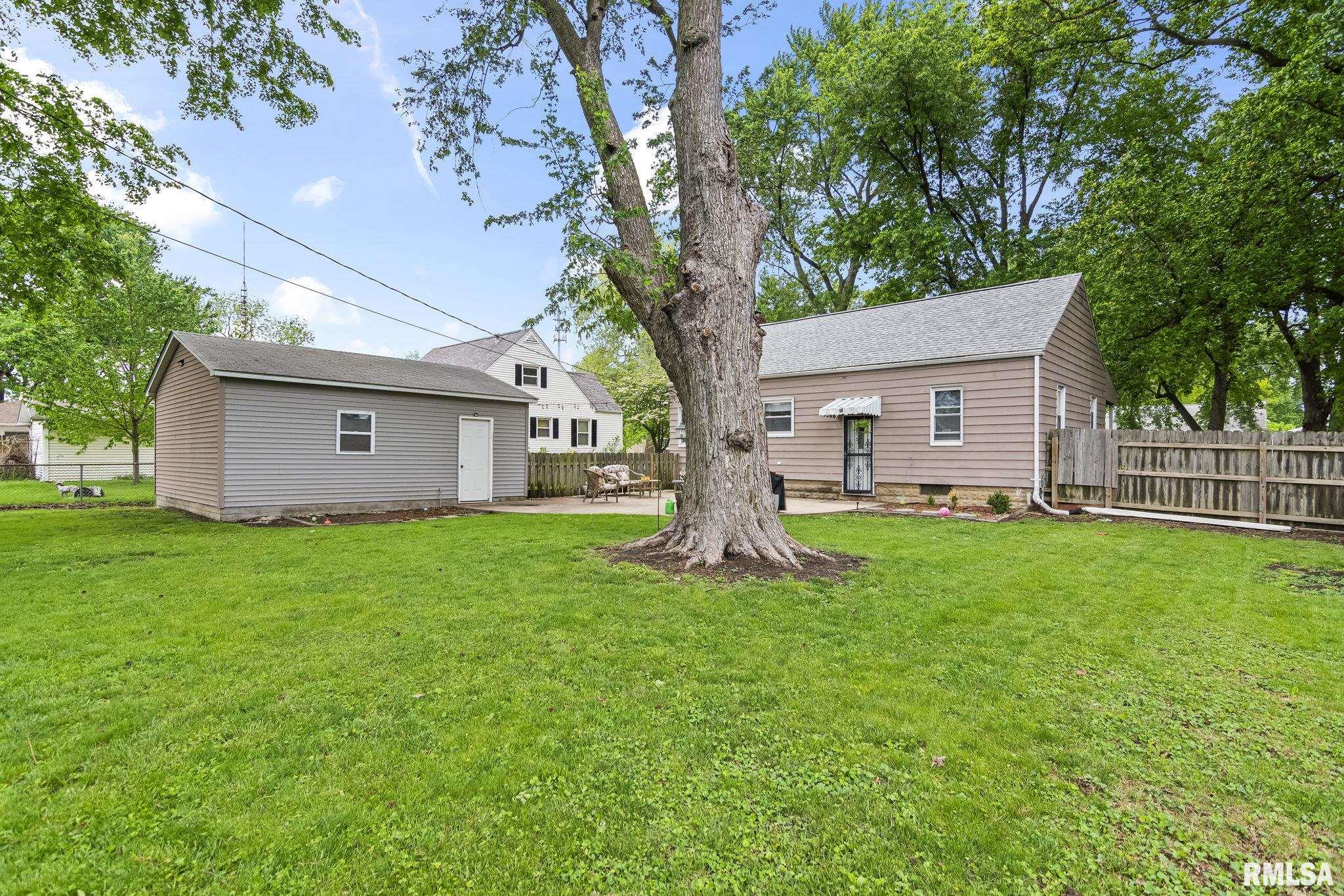 2132 Grandview Avenue Springfield, IL 62702 - Photo 29 of 32