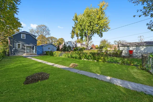 $519,900 | 2011 Grey Avenue, Evanston, IL 60201