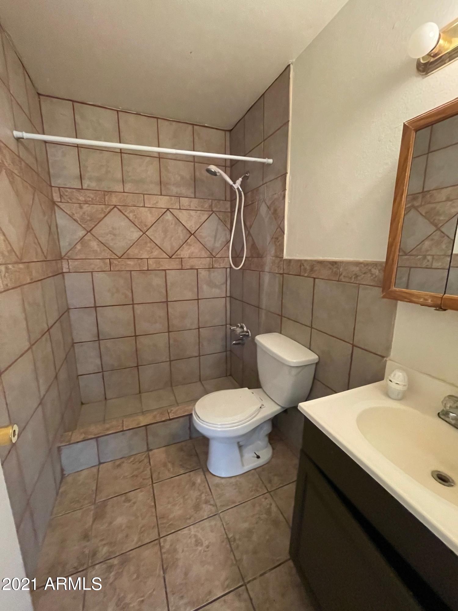 407 West Baseline Road Buckeye, AZ 85326 - Photo 8 of 11 HALL BATH1