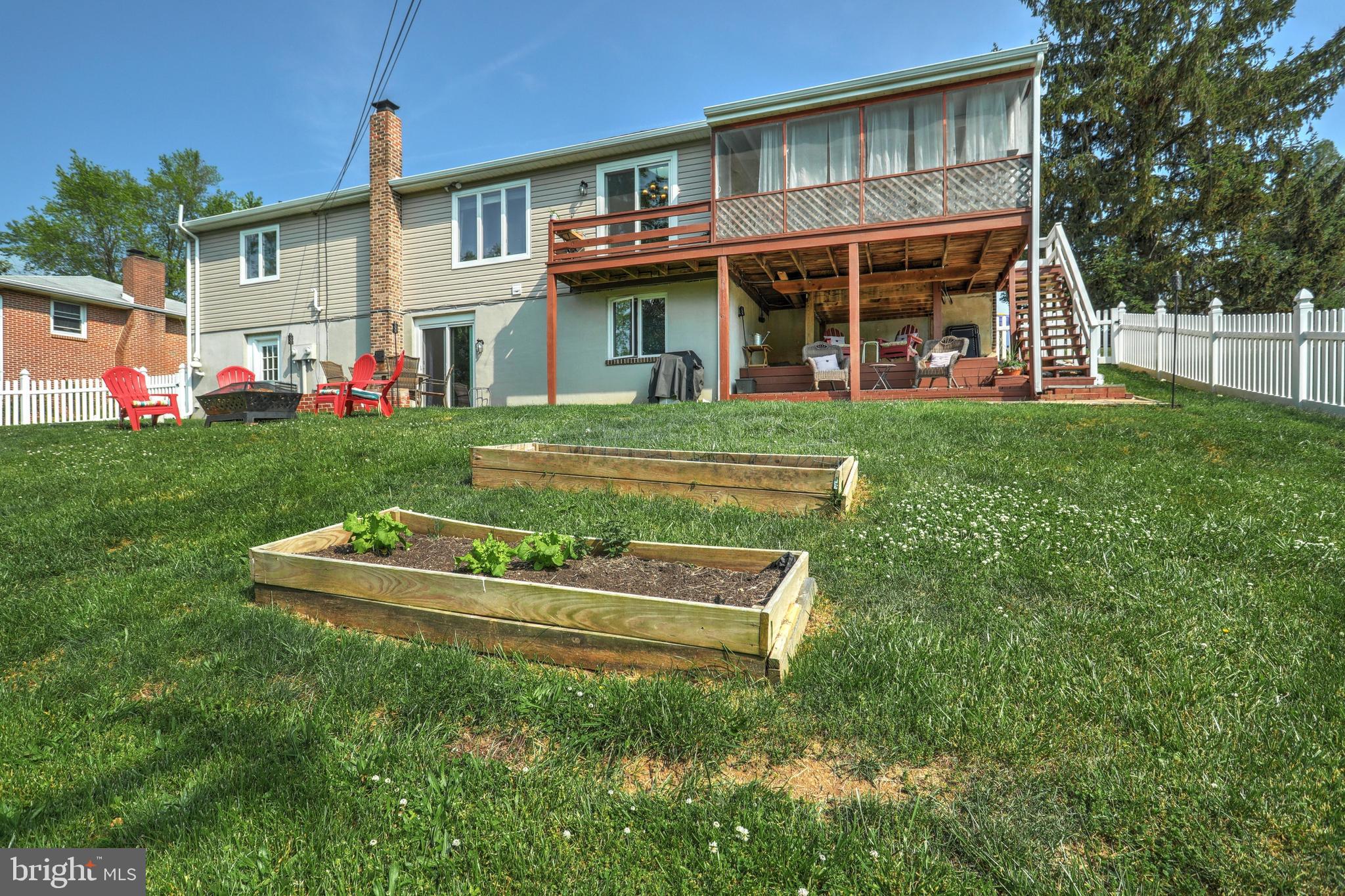 321 Greendale Road York, PA 17403 - Photo 38 of 48