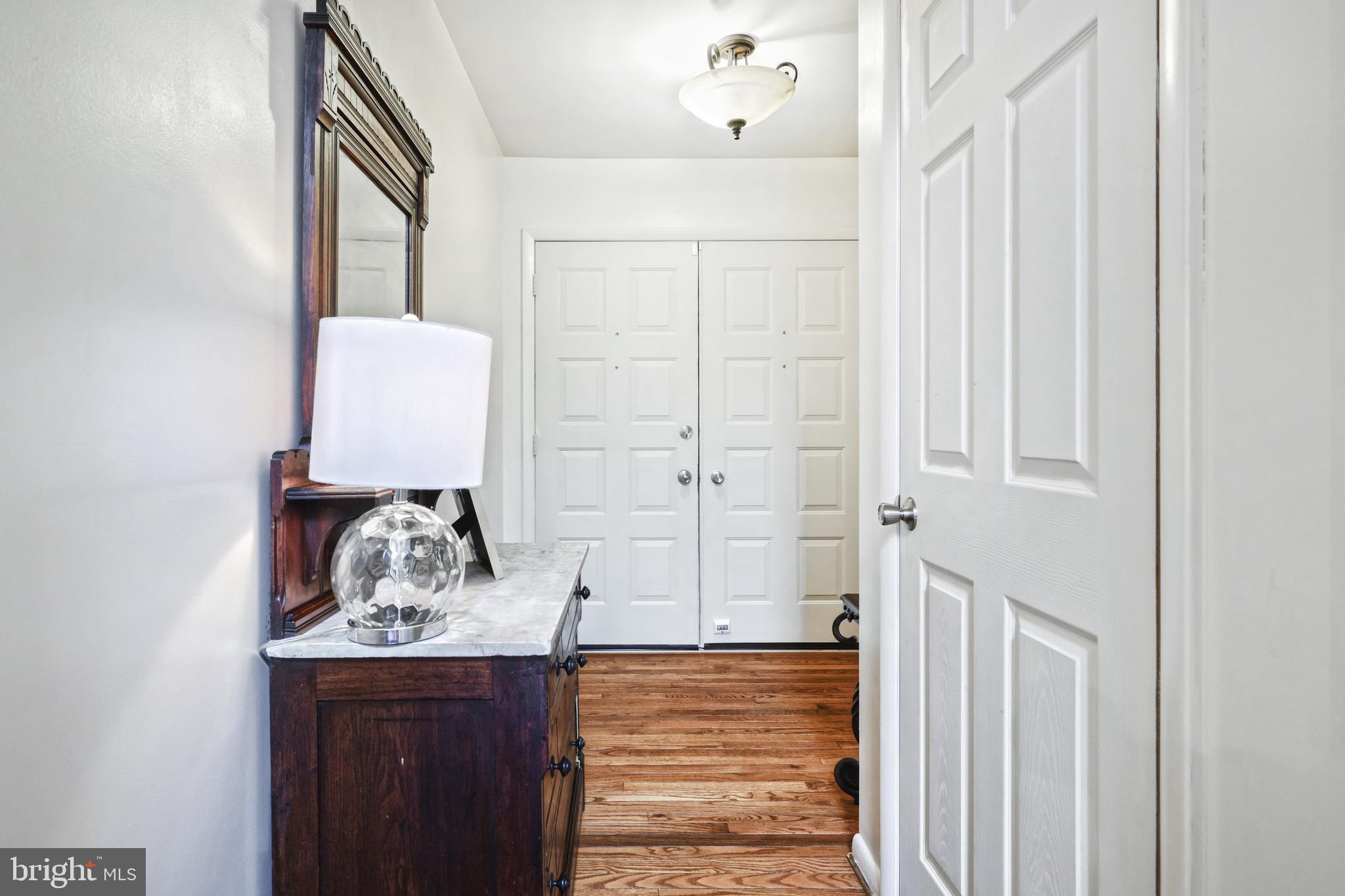 321 Greendale Road York, PA 17403 - Photo 9 of 48 Foyer