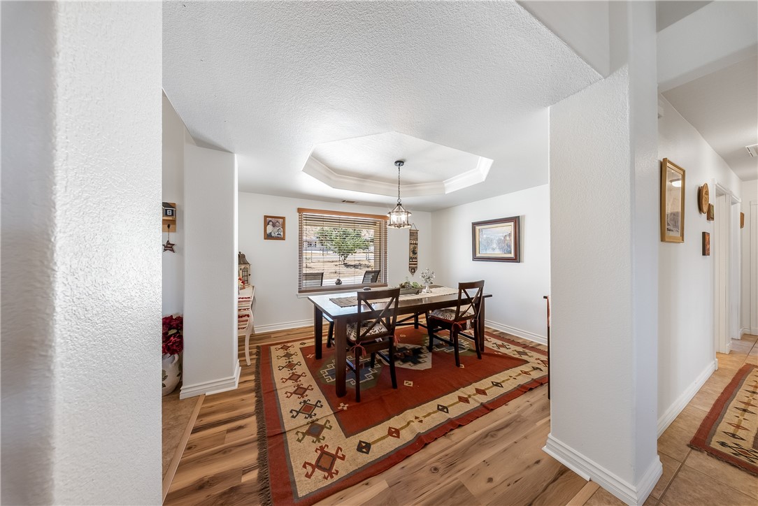 16209 Serrano Road Apple Valley, CA 92307 - Photo 8 of 36