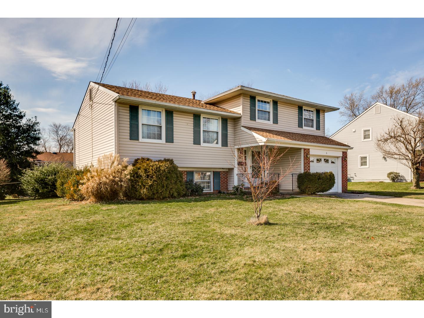 6 Knoll Road Stratford, NJ 08084 - Photo 2 of 19 Exterior Front