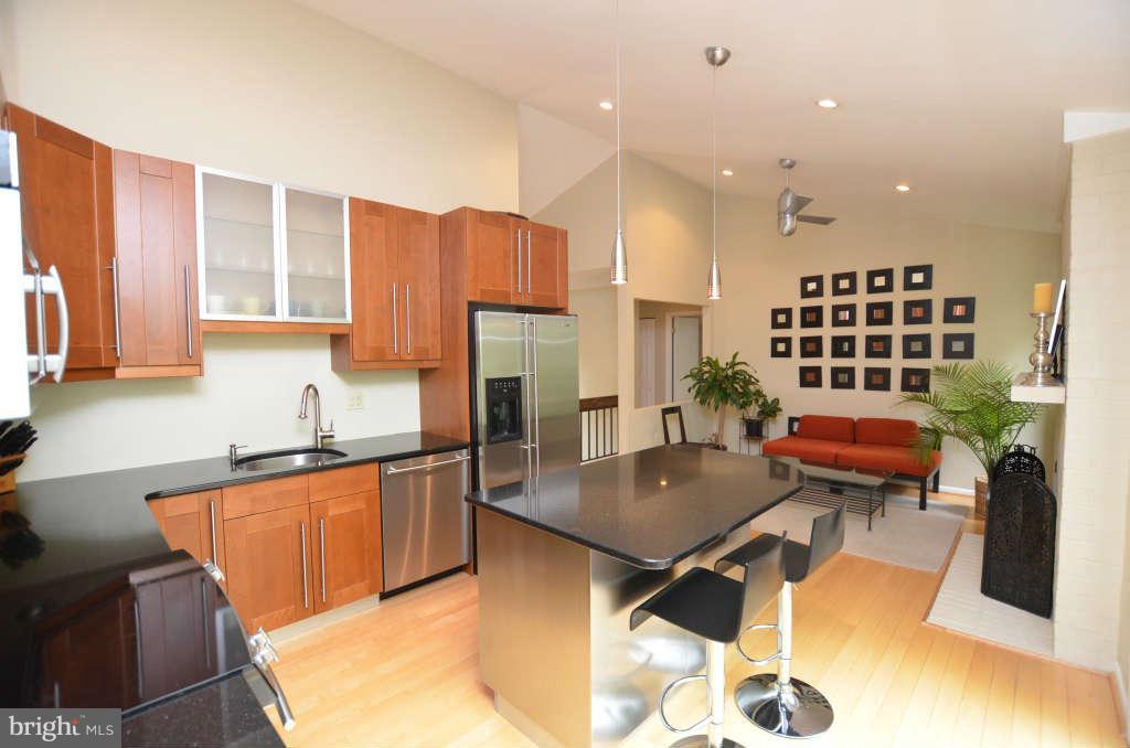 11815 Blue Spruce Road Reston, VA 20191 - Photo 12 of 30 Kitchen