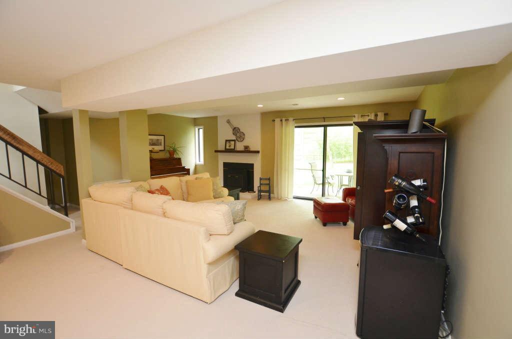 11815 Blue Spruce Road Reston, VA 20191 - Photo 26 of 30 Basement