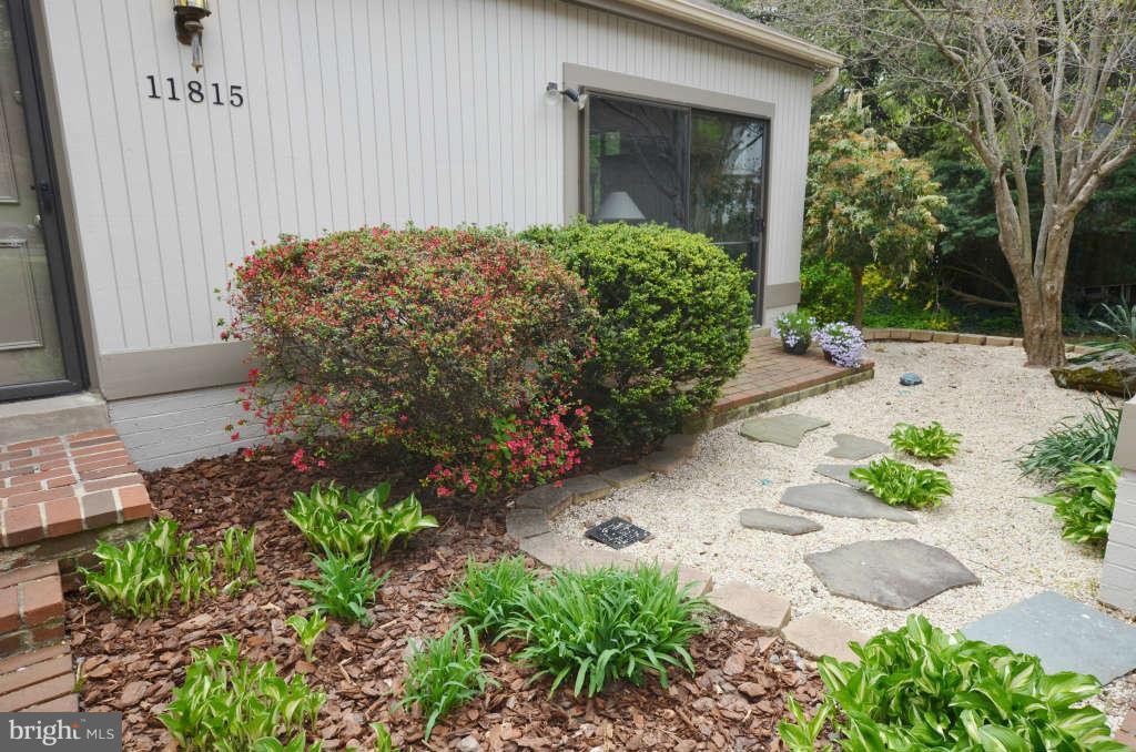 11815 Blue Spruce Road Reston, VA 20191 - Photo 30 of 30 Front Landscaping